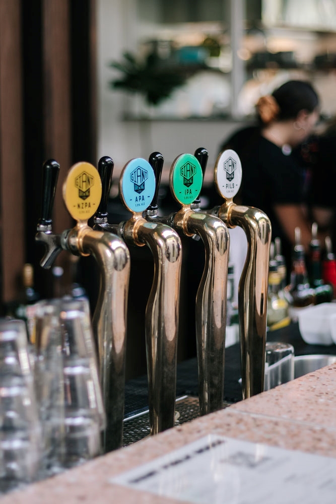 Bar taps