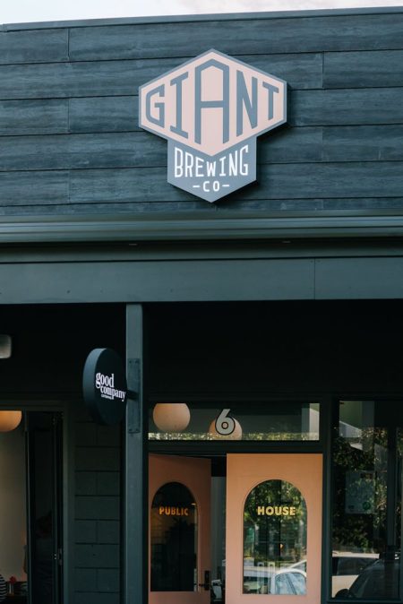 Giant Brewing Public House